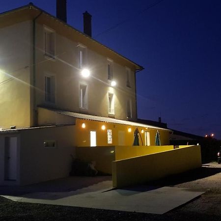 Auberge De La Licorne Eu Livron-sur-Drôme Dış mekan fotoğraf